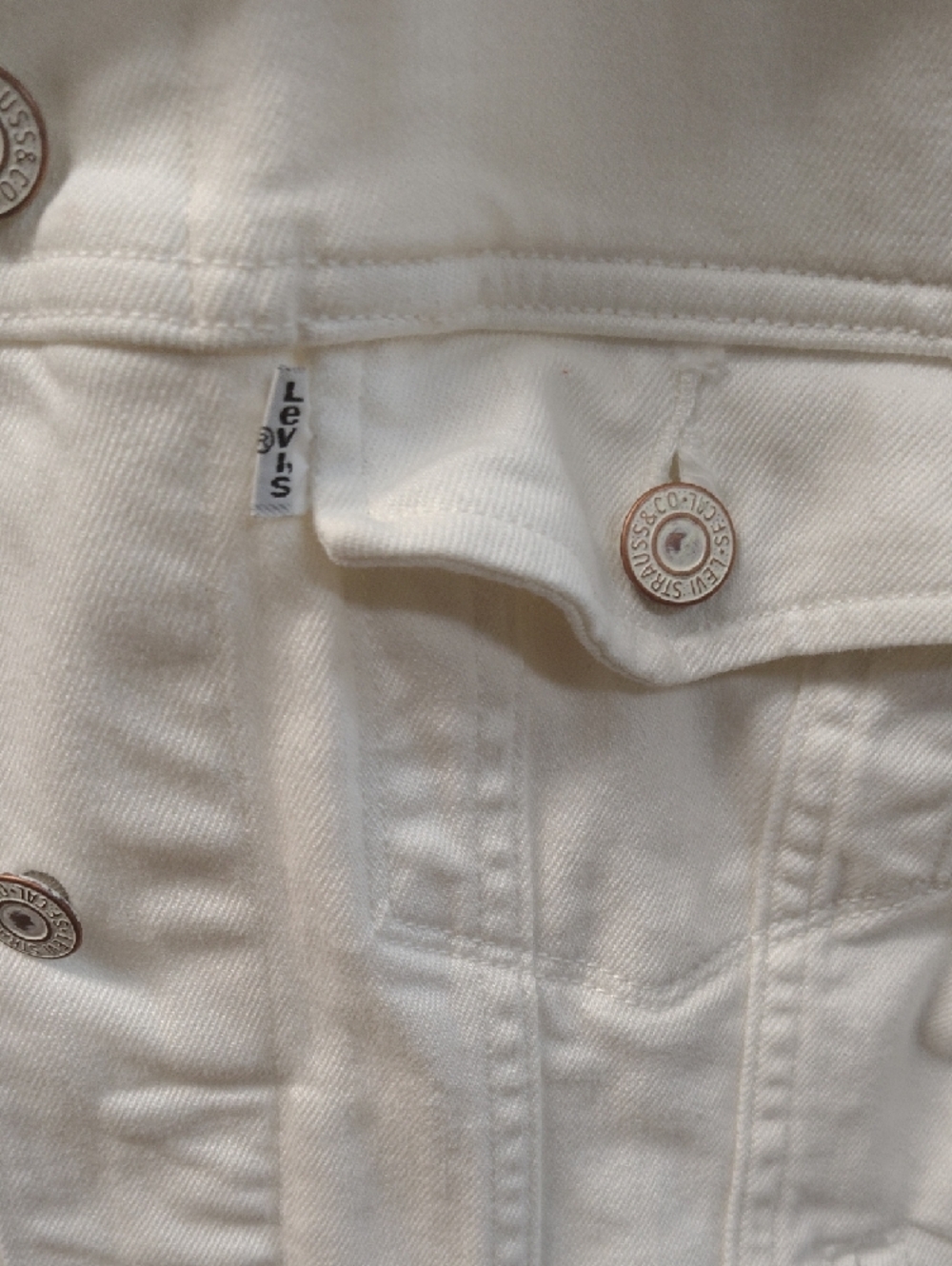 Levi's Women's White Denim Jacket - Picture 3 of 4